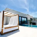 Vistaport B - Luxury With Private Pool And Sea View
