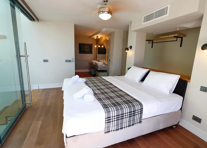 Vistaport B - Luxury With Private Pool And Sea View * 博德鲁姆
