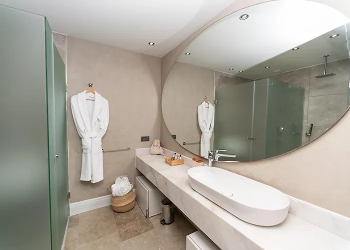 Vistaport B - Luxury With Private Pool And Sea View * 博德鲁姆