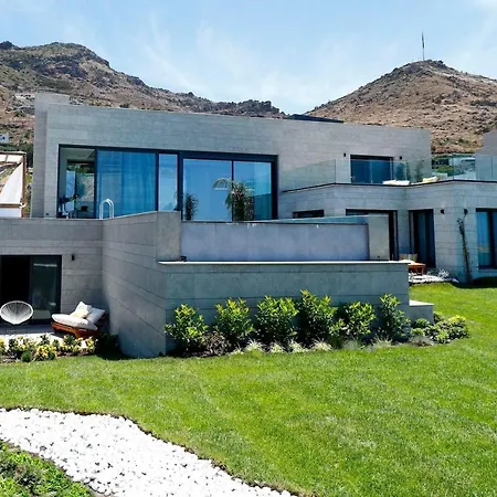 Villa Vistaport B - Luxury With Private Pool And Sea View