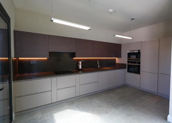 Vistaport B - Luxury With Private Pool And Sea View